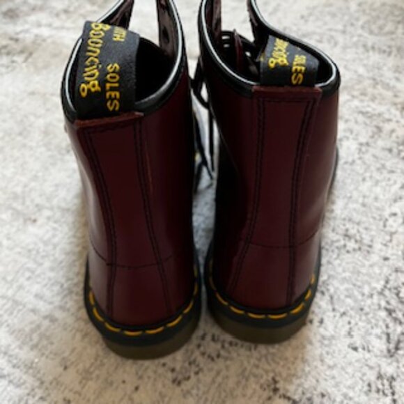NWOT Dr. Martens Air Cushion Soles 11822 Cherry Red Boots Men’s 9 Ladies 10 main image 12